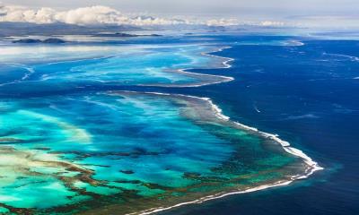 海底世界 | 格朗特尔岛附近的堡礁，法属新喀里多尼亚 (© Karsten Wrobel/Getty Images)