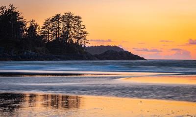 掠海而过 | 太平洋沿岸国家公园保护区，温哥华岛，加拿大 (© EmilyNorton/Getty Images)